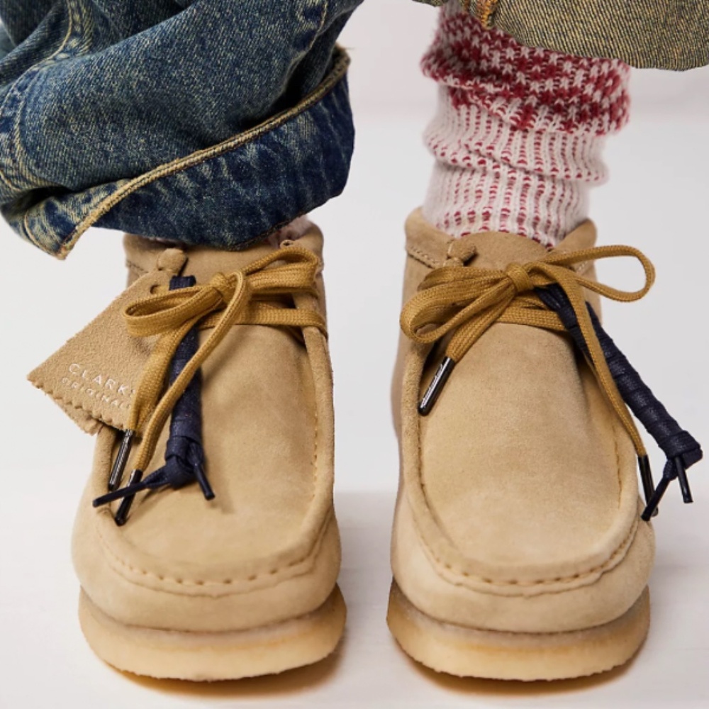 Clarks Wallabee Boots in Maple Suede